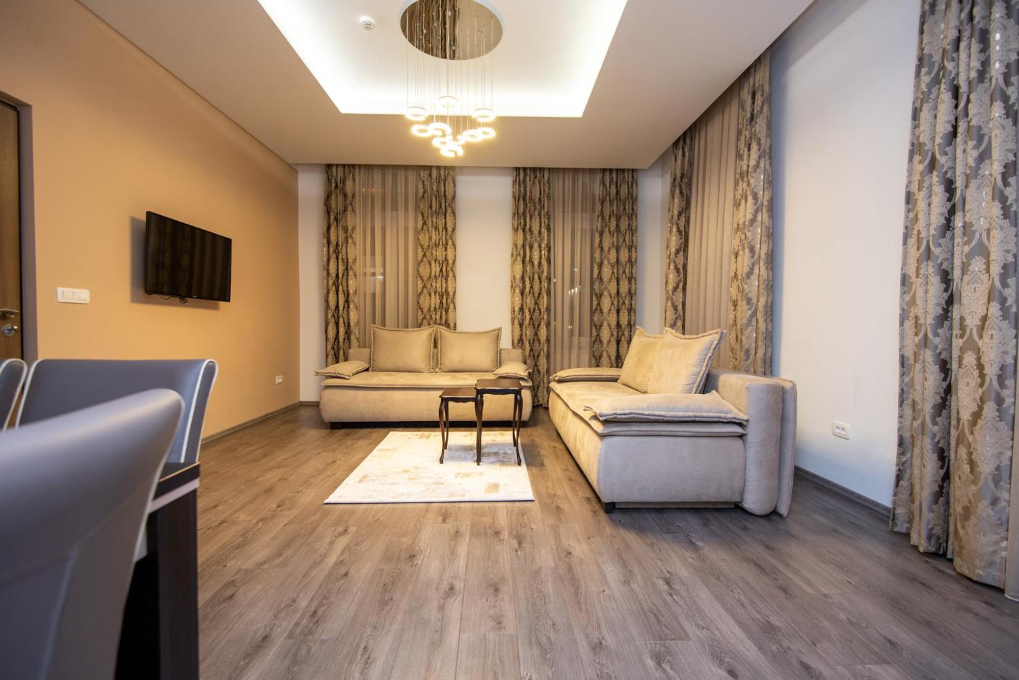 Main Street Suites Sarajevo Bagian luar foto